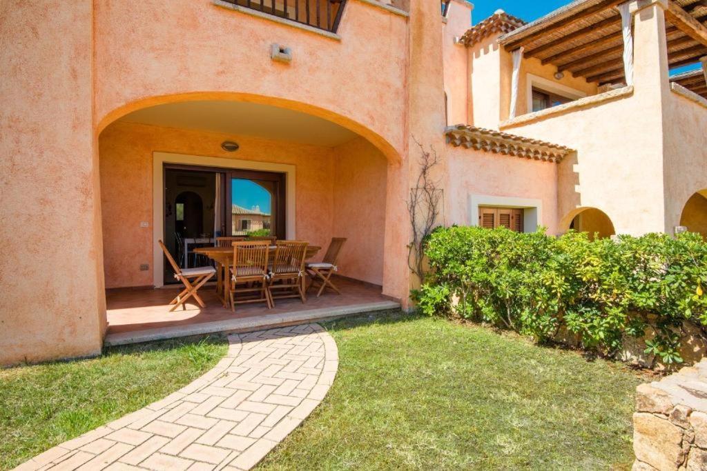 Le Perle Di Golfo Aranci Villa Exterior photo